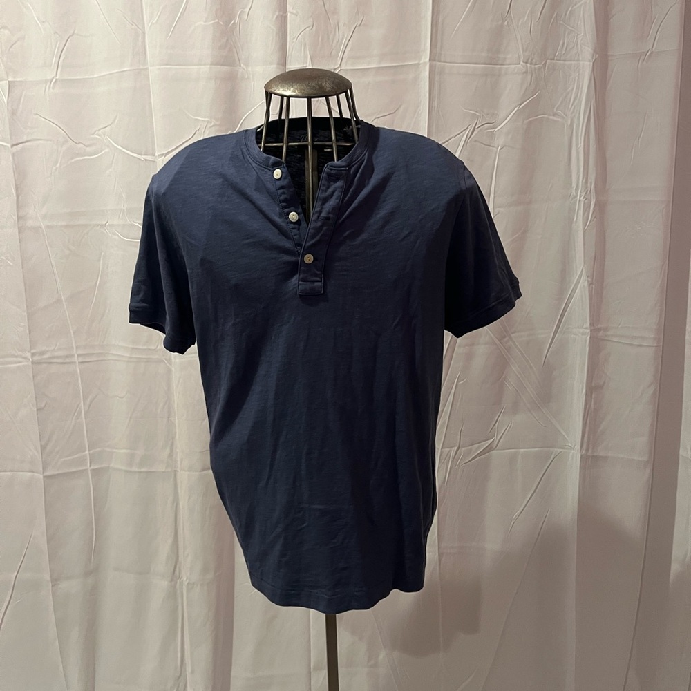 Men’s Garment-dyed medium shirt